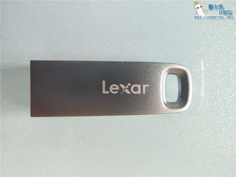 Lexar02.jpg